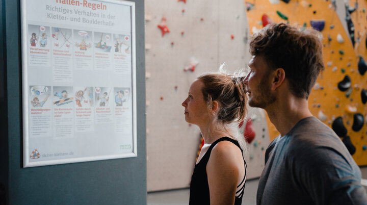 Boulder und Indoor-Klettern ist bei vielen DAV-Sektionen möglich | © DAV/Marisa Koch